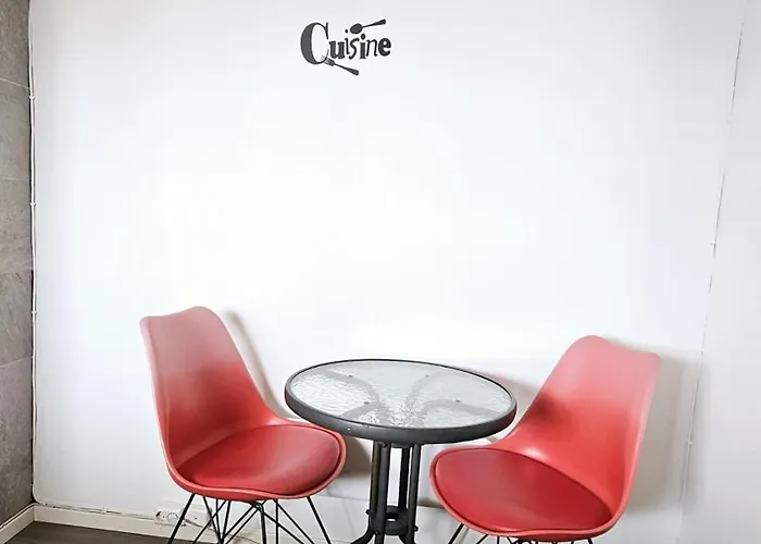 度假居 Large House In *