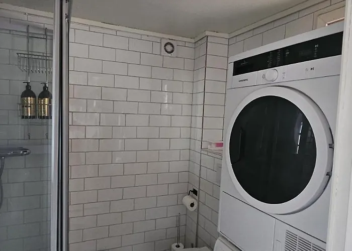 度假居 Large House In *