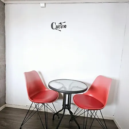 Vakantiehuis Large House In *